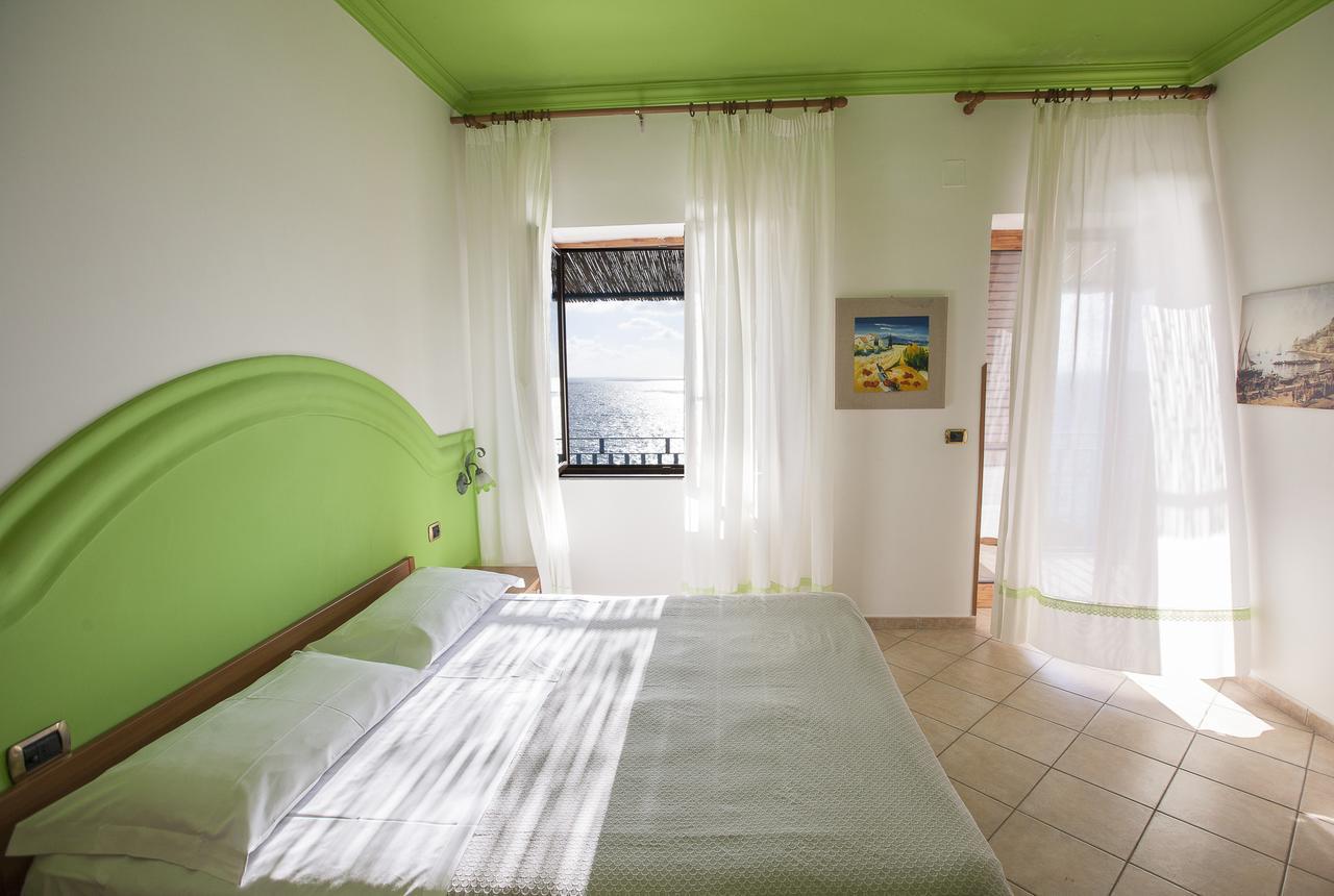 Oasi Relais Bed & Breakfast Vico Equense Exterior foto