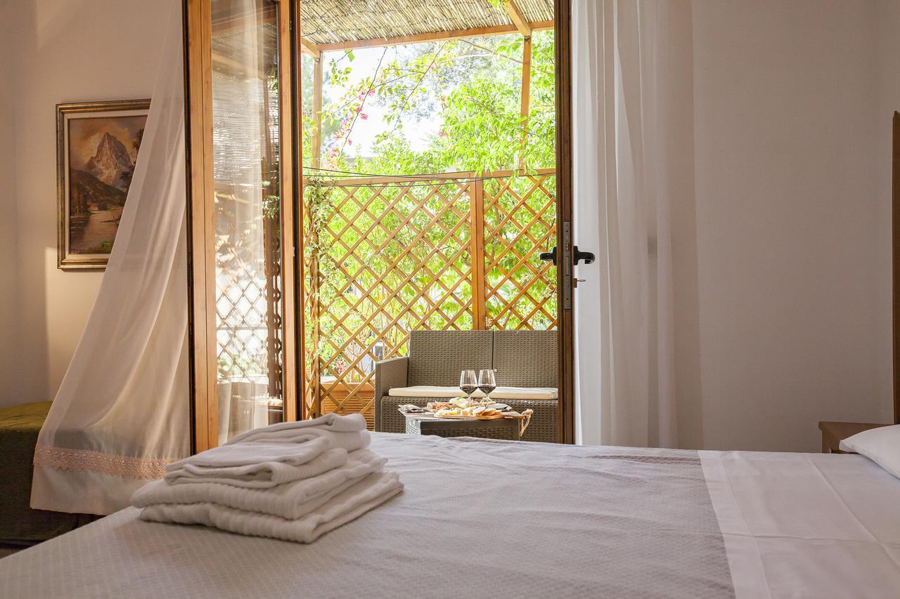 Oasi Relais Bed & Breakfast Vico Equense Exterior foto